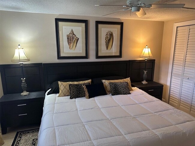 Building Photo - 1980 Tahitian Pl