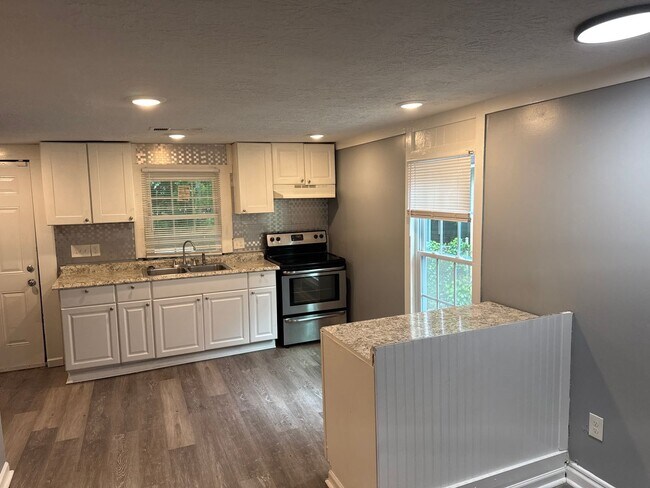 Foto del edificio - 2 bed 1 Bath Home