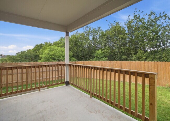 Building Photo - Spacious 4 Bedroom Home with Game Room and Flex Space!