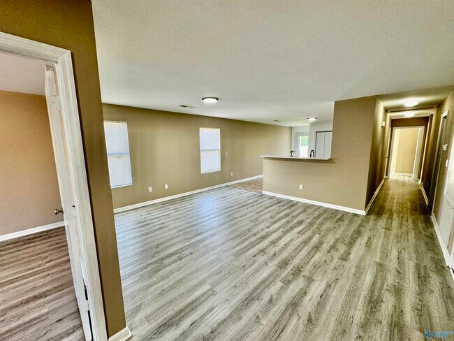 Foto del edificio - 226 Valleyside Dr NE