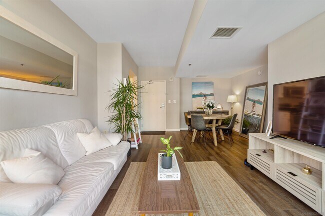 Foto del edificio - 425 W Beech St