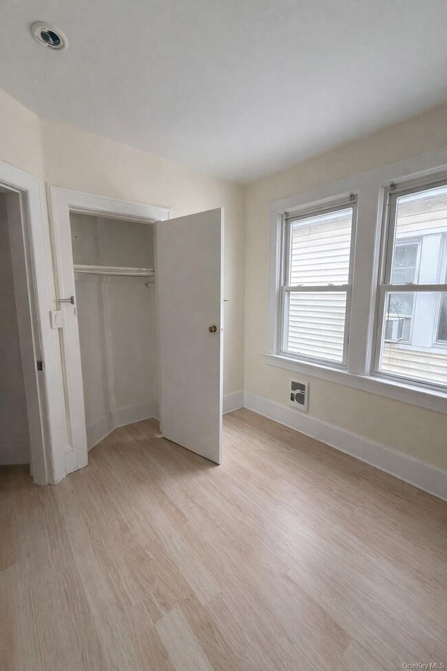 Foto del edificio - 128 Poningo St