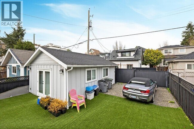 Photo du bâtiment - 2075 W 48th Ave