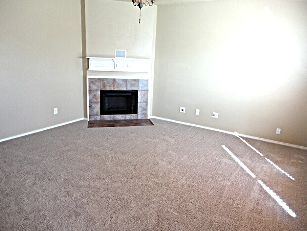 Foto del edificio - 10308 Oak Branch Ln