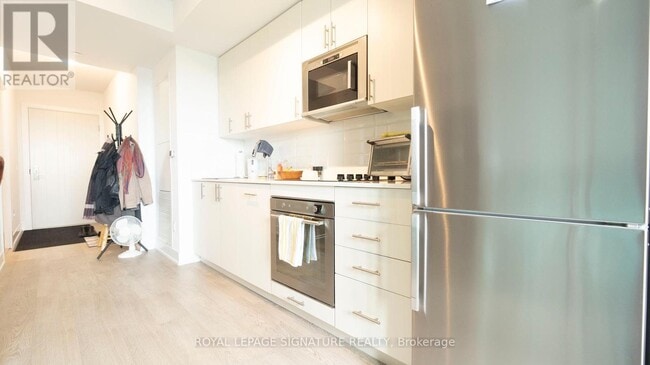 Photo du bâtiment - 2550-2550 Simcoe St N