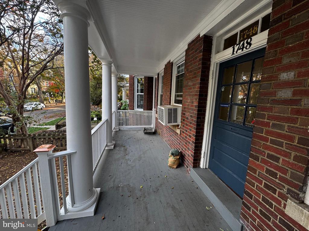 Primary Photo - 1748 Lamont St NW