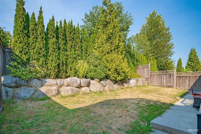 Building Photo - 3340 Leston Ave
