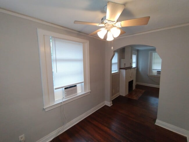 Building Photo - 579 Chestnut Dr