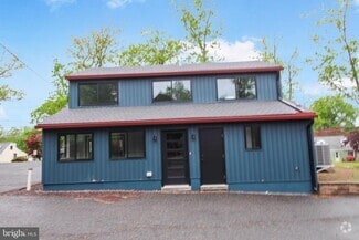 Building Photo - 852 N Limerick Rd