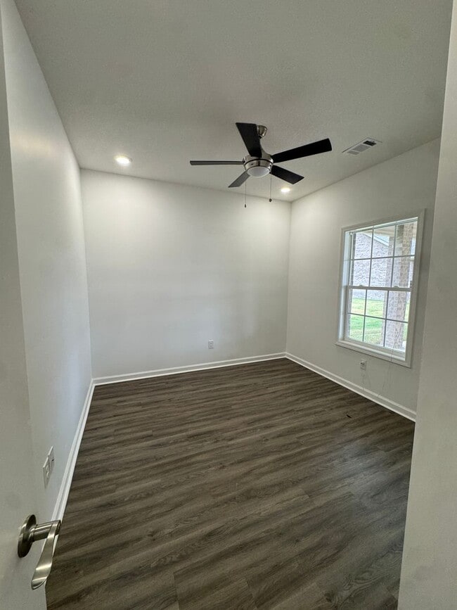 Building Photo - 3017 Olivia Ct