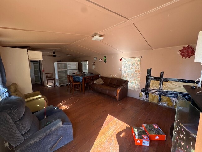 Building Photo - 920 Boardwalk Ln