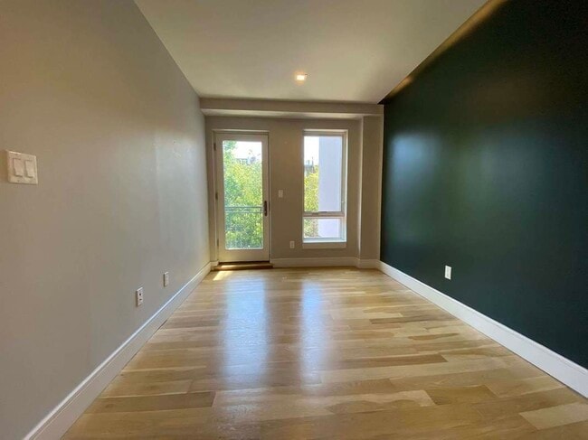 Building Photo - 200 Clifton Pl