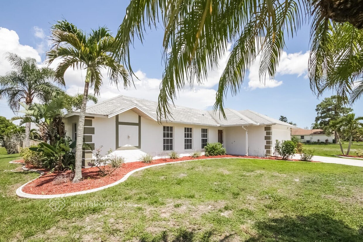 Foto principal - 2135 SW 4th Ave
