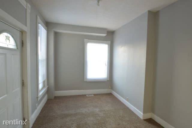 Primary Photo - 450 Shelby St