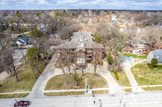 Aerial Photo - 4323 Grand Ave