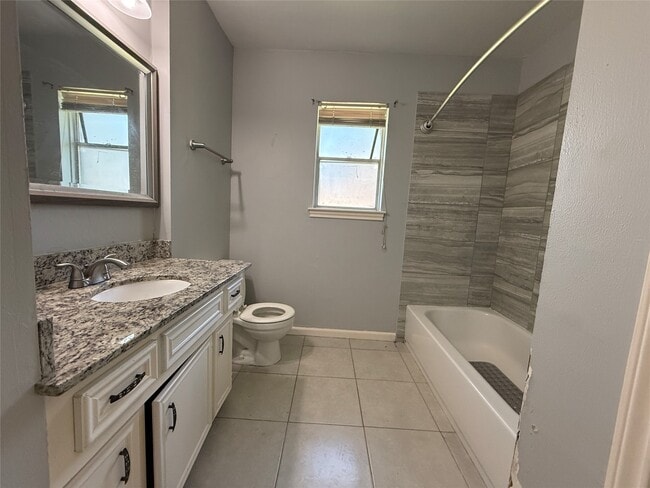 Foto del edificio - 422 Gamewood Dr