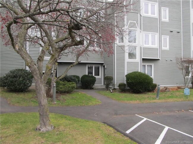 Building Photo - 1410 Whitney Ave
