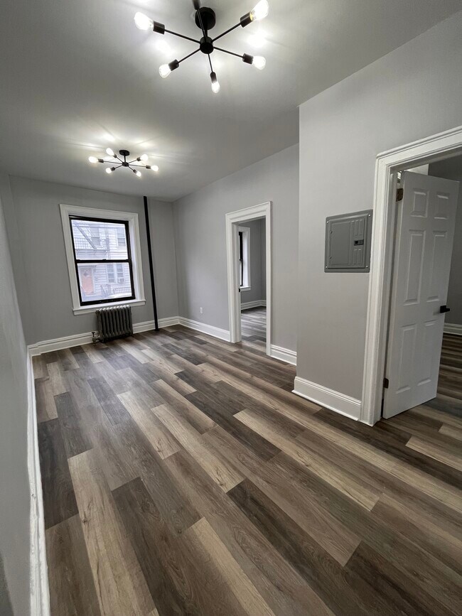 319 Summit Ave 1 - 311 Summit Ave