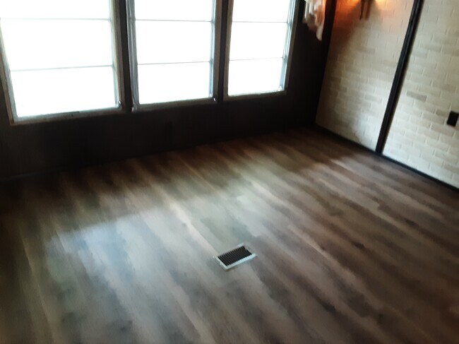 Foto del edificio - 4010 W Madison St