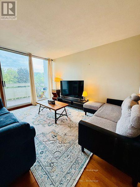 Photo du bâtiment - 20 Edgecliff Golfway