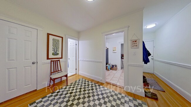 Building Photo - 1848 Commonwealth Ave