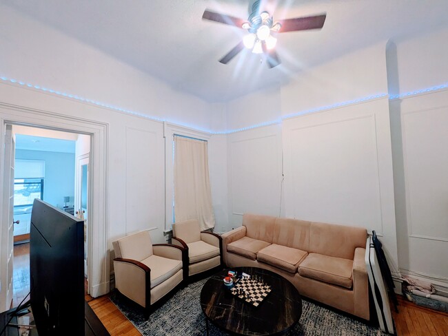 Foto del edificio - 403 Washington St