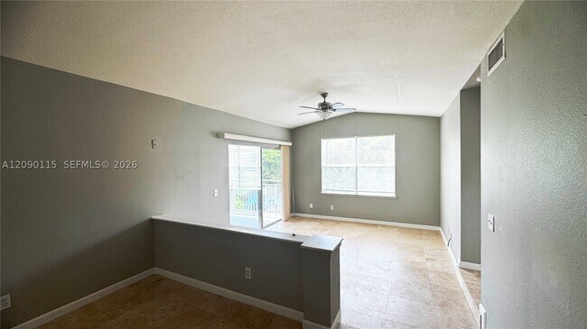 Foto del edificio - 1760 Palm Cove Blvd