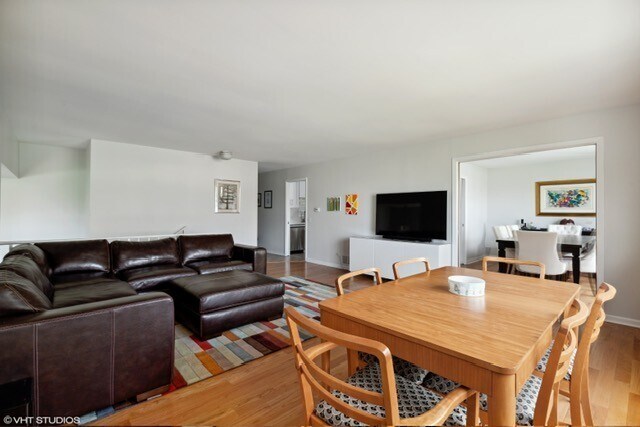 Foto del edificio - 47 W Stone Ave