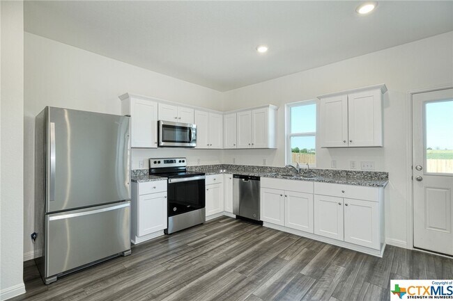 Foto del edificio - 638 Gemsbok Dr