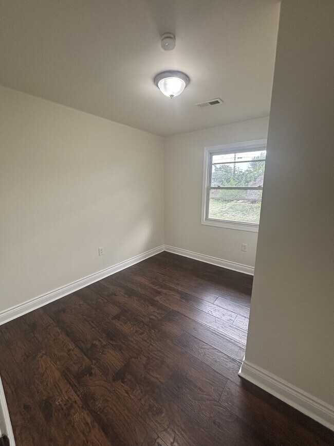 Foto del edificio - 2059 Roosevelt Pl