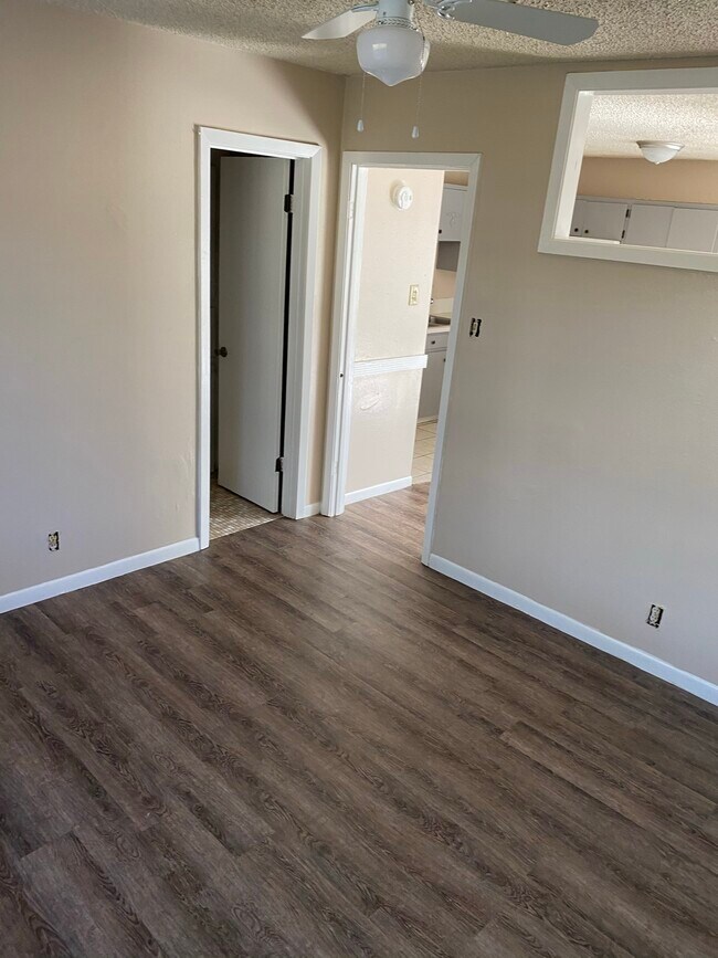 Dormitorio - 401 Willett Place Blvd