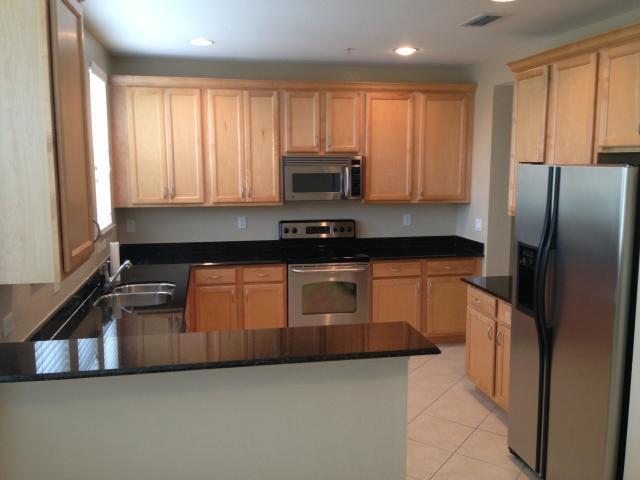 Building Photo - 430 Amador Ln