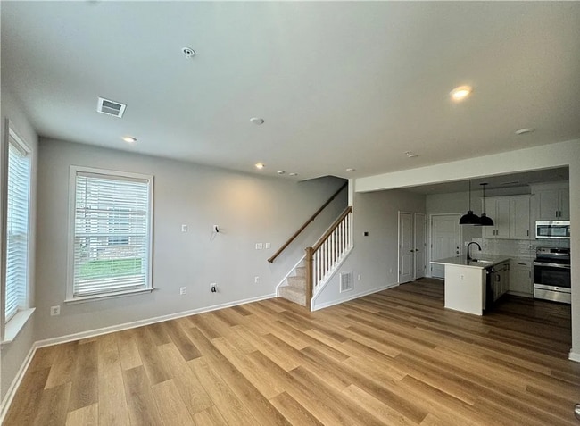 Building Photo - 9006 Thomas Mill Dr