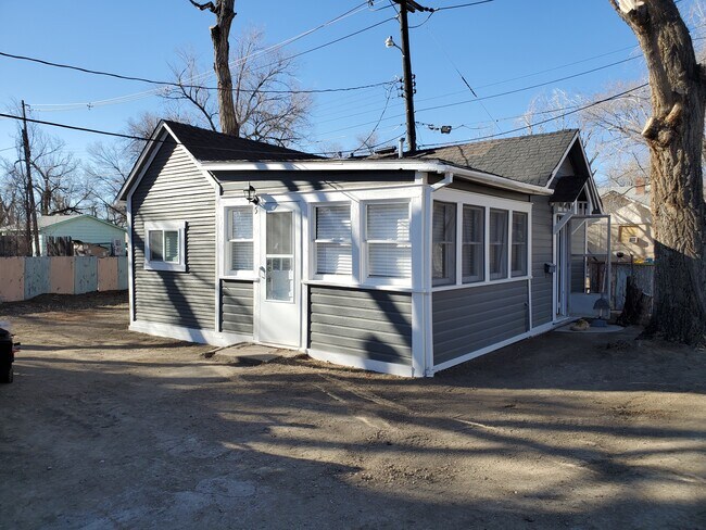Entrada principal - 635 Elm Ave