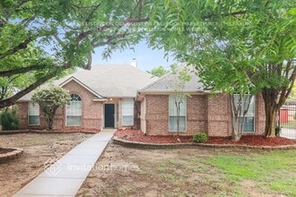 Building Photo - 1501 Hunter Ct