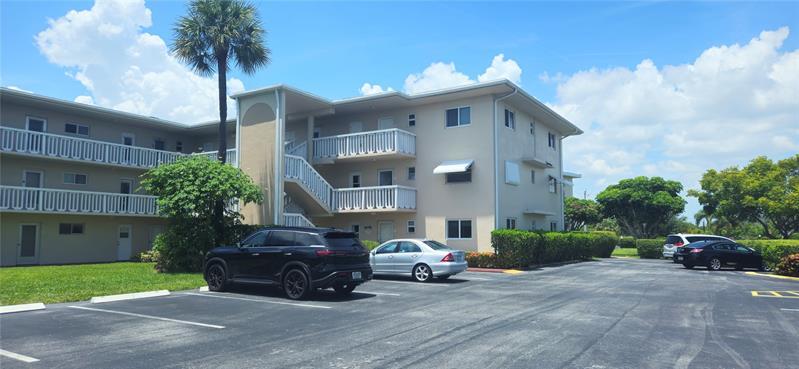 Foto principal - 2668 Garden Dr N