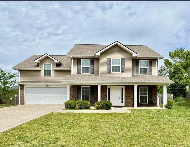 Building Photo - 1203 Elsborn Ridge Rd