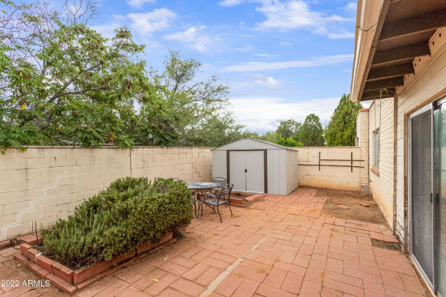 Building Photo - 1308 E Carmelita Dr