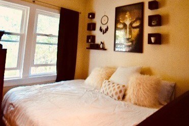 Master Bedroom - 606 Ashland Ave