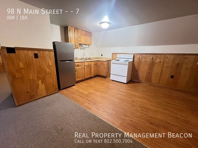 Photo - 98 N Main St Apartment