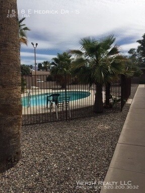 Foto del edificio - 2bd/1ba With Private Backyard!!