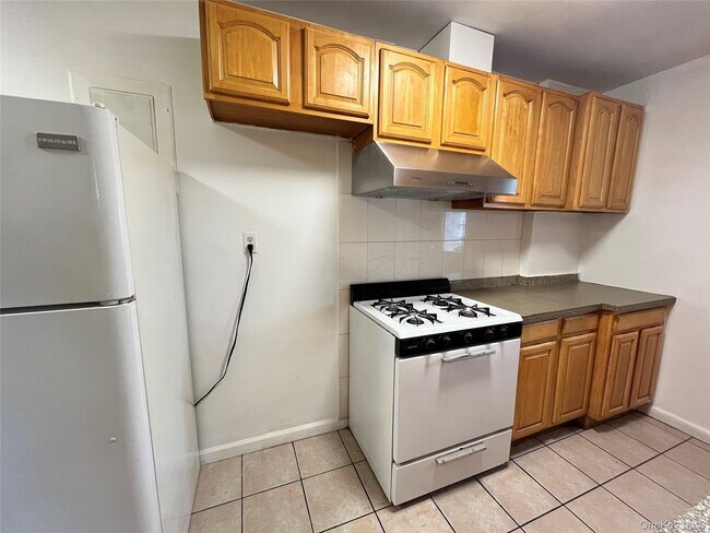 Foto del edificio - 133-38 Avery Ave
