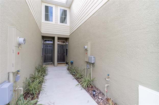 Foto del edificio - 2914 Rambler Ivy Lp