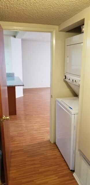Foto del edificio - 301 E Fairview Ave