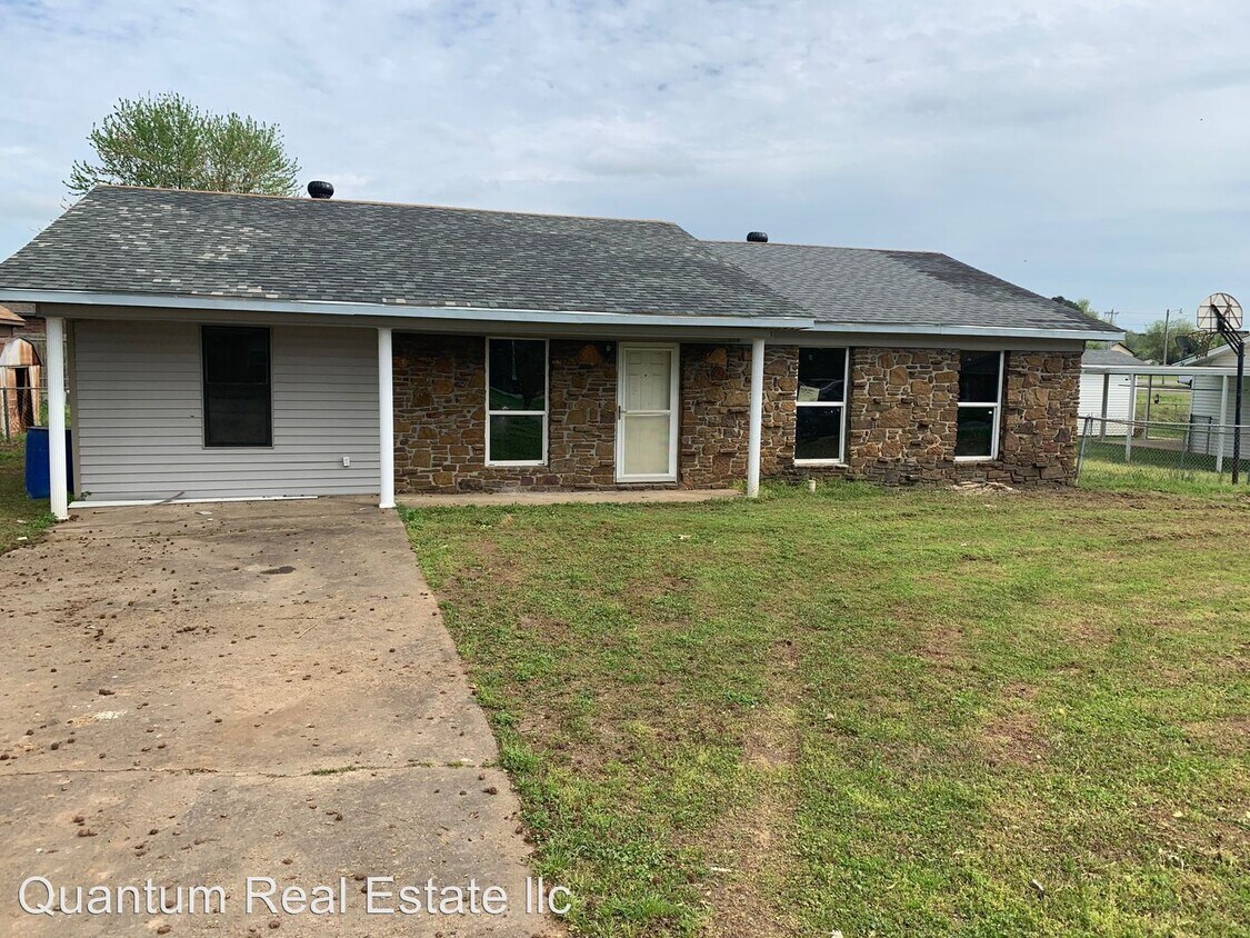 4 br, 1.5 bath House 8 N. 35TH ST House for Rent in Van Buren, AR