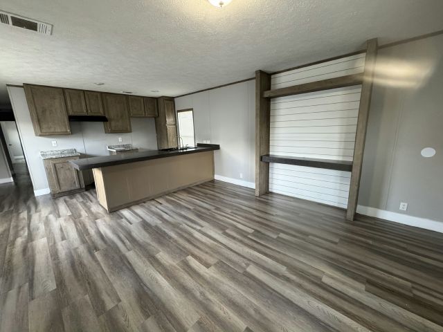 Foto del edificio - 1702 Sunburst Dr