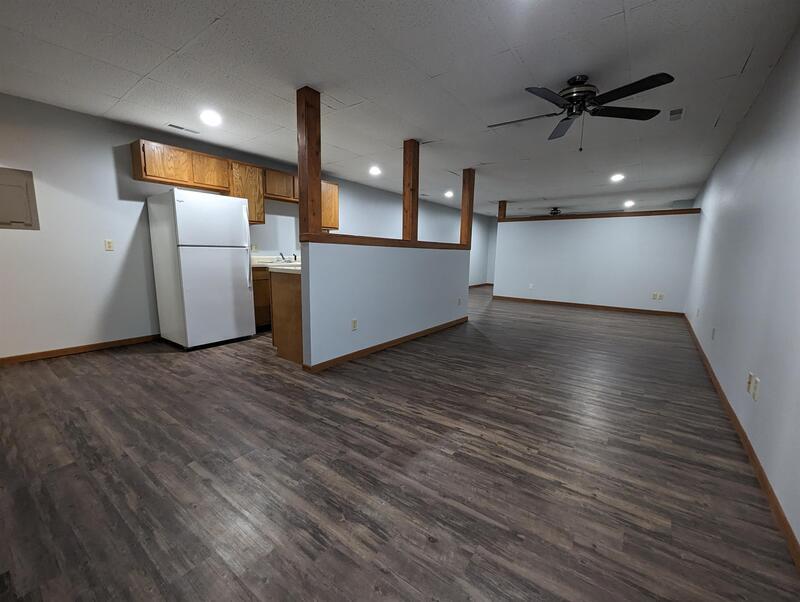 Foto principal - 110 N 1st St