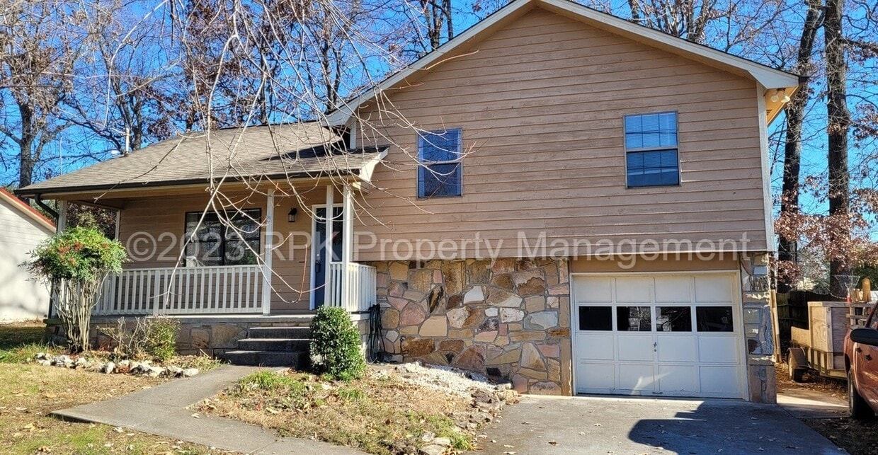 1448 Waynesboro Ln, Knoxville, TN 37923 House Rental in Knoxville, TN