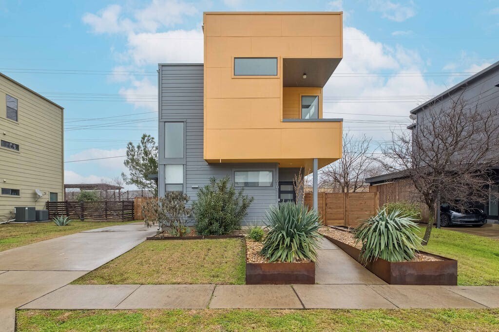 Foto principal - 6101 Toscana Ave