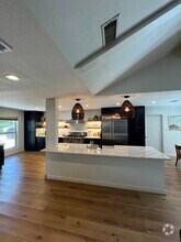 Building Photo - 2303 Inverrary Cir